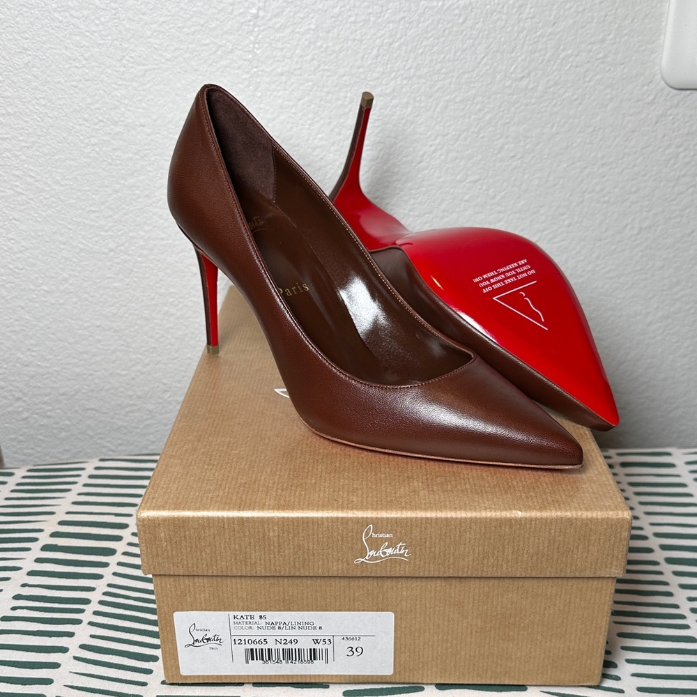 Christian Louboutin Kate 85 / Brand New / Rare / Color: Nude 8 / Size 39